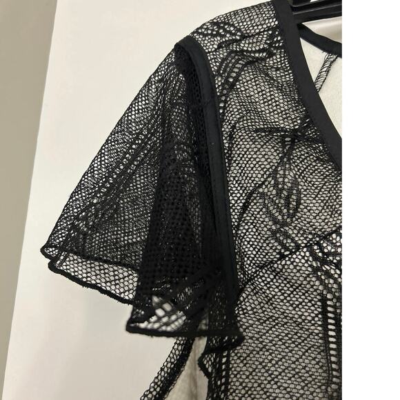 Lane Bryant Black Mesh Overlay Flutter Sleeve Lace Whimsigoth Fairy Top 14/16 - Picture 6 of 11